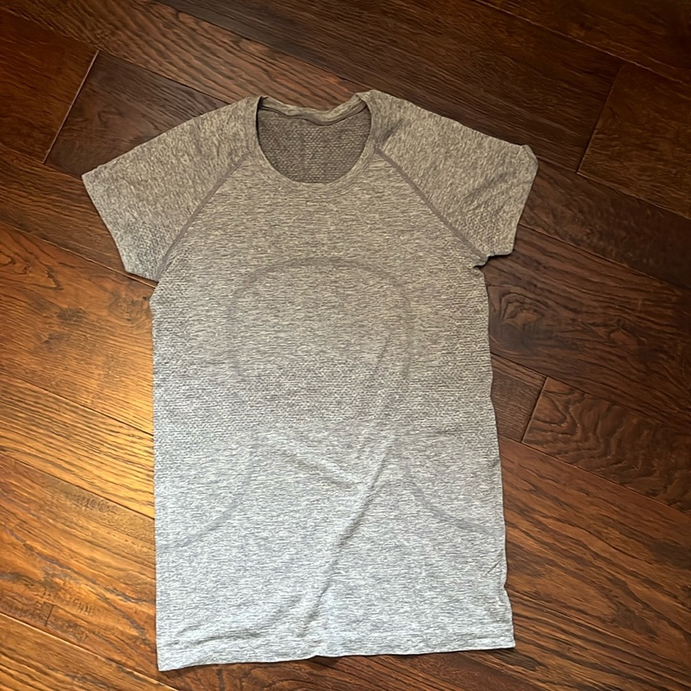 Swiftly Tech short sleeve T-shirt